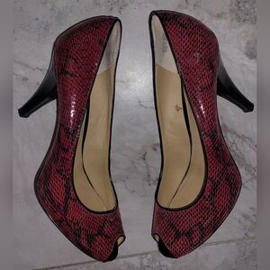 Preview International Leather Red Black Snakeskin Peep‎ Toe Heels Sz 11
